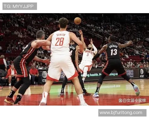 2019年10月19日火箭队与热火队精彩对决全场回顾与精彩瞬间分析