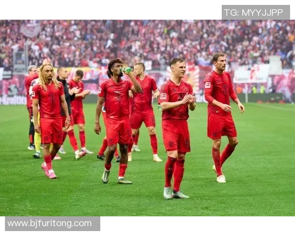 拜仁慕尼黑与马德里体育会的精彩对决结果揭晓引发热议 拜仁慕尼黑与马德里体育会的精彩对决结果揭晓引发热议