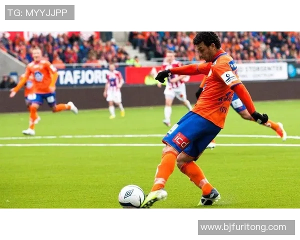 桑德菲杰主场迎战奥德格伦兰期待精彩对决与精彩进球的较量 桑德菲杰主场迎战奥德格伦兰期待精彩对决与精彩进球的较量