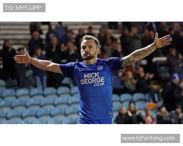 米尔顿与彼得堡联历史对比分析及其在足球发展中的影响 米尔顿与彼得堡联历史对比分析及其在足球发展中的影响